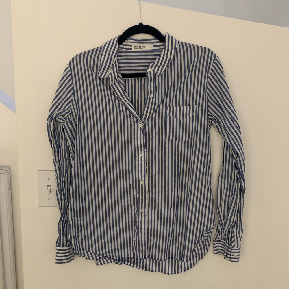 Stateside classic fit button down shirt sz M
